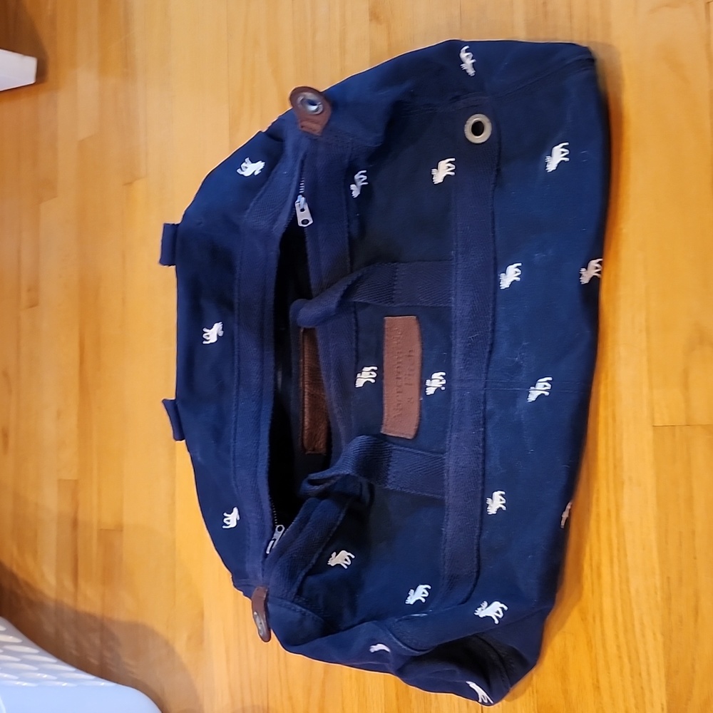 Abercrombie and fitch duffel